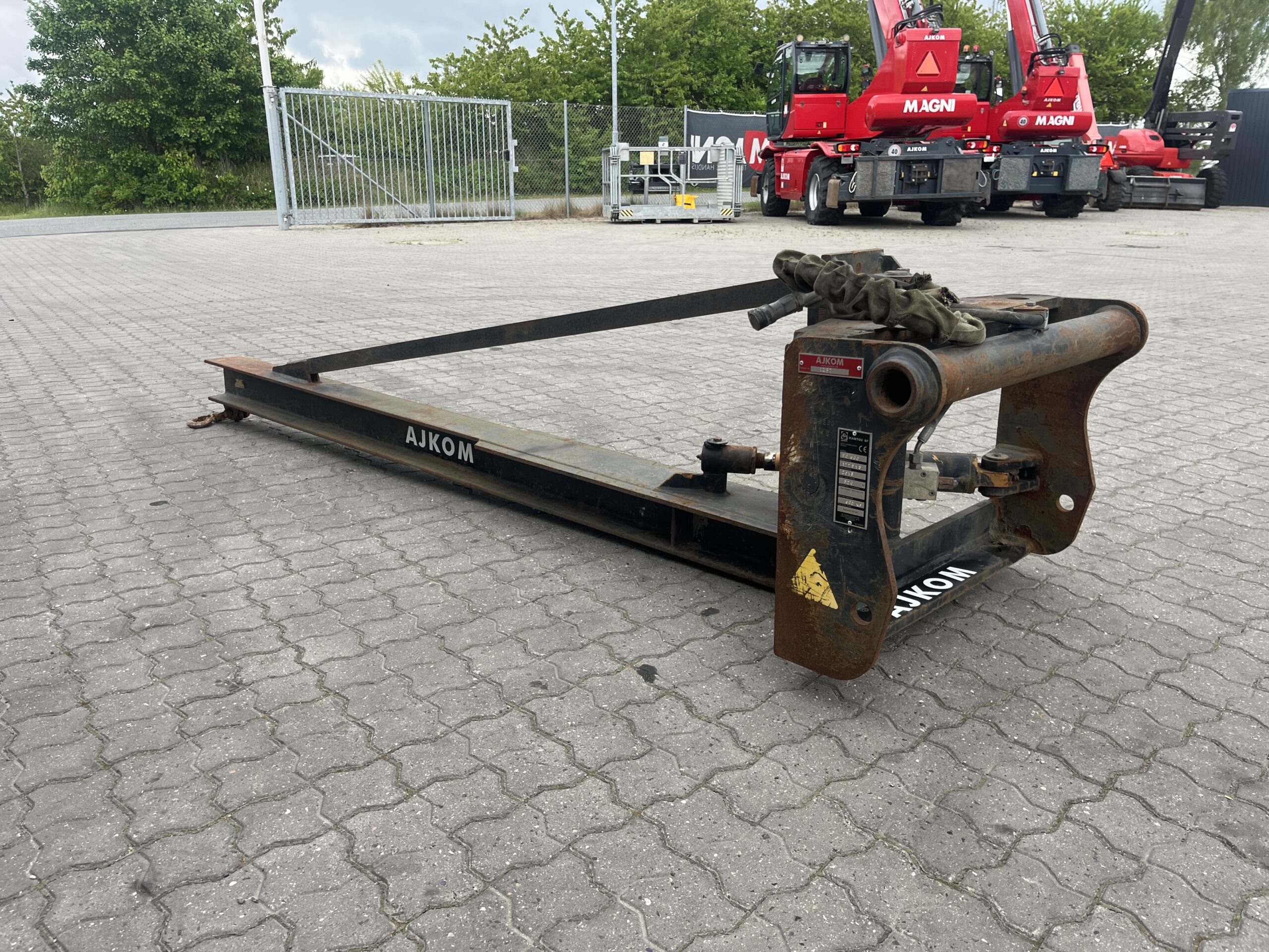 Manitou PO600 svingbar kranarm