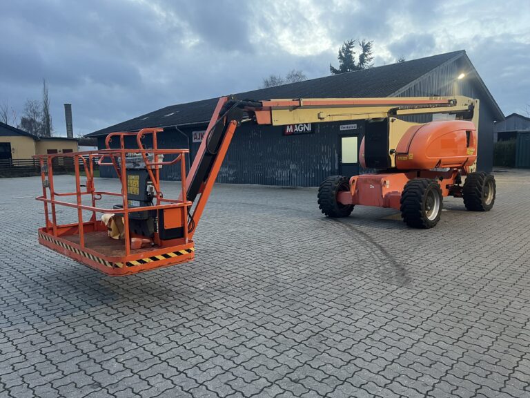 JLG 800AJ